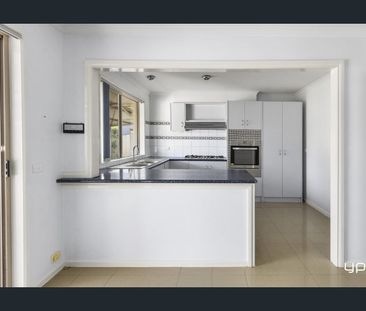 Comfort, Space & Convenience in the Heart of Sydenham - Photo 6