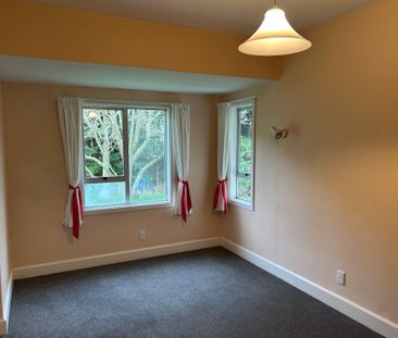 3 Bedroom Home available now - Photo 6