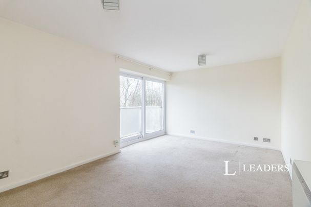 2 bedroom apartment to rent Basinghall Gardens, Sutton, SM2 - Photo 1