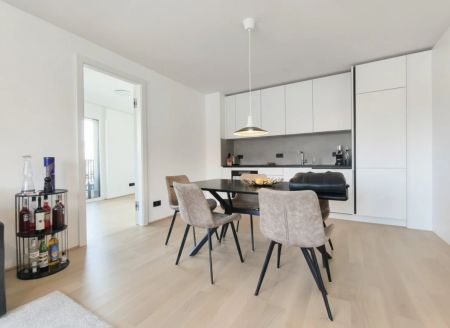 Pauschalmiete inklusive Warmwasser, Heizung & Kühlung - Moderne 3-Zimmer-Wohnung mit großzügigem Balkon und stilvoller Ausstattung - Photo 2