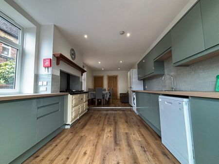 7 bedroom terraced house to rent - Photo 3