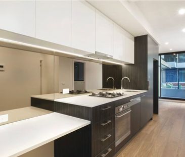 Hawthorn East - Photo 1