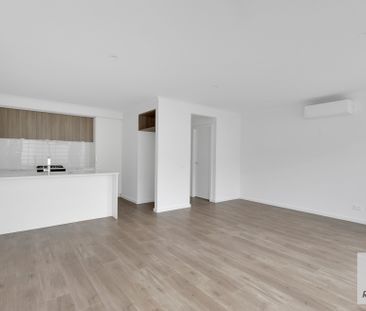 New and Multiple Living Zones! - Photo 2