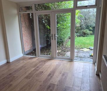 3 bedroom semi-detached house to rent - Photo 1