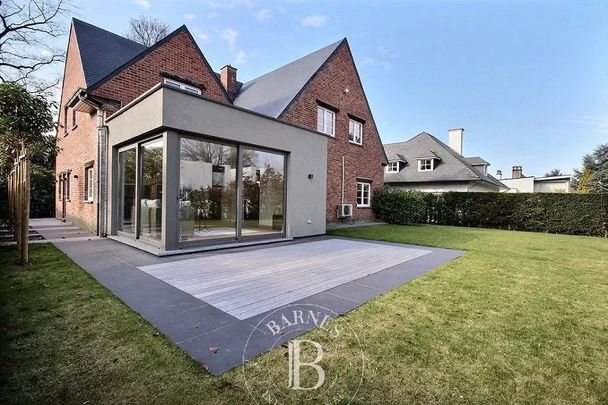 UCCLE - furnished villa 4BDR + garden - Photo 1