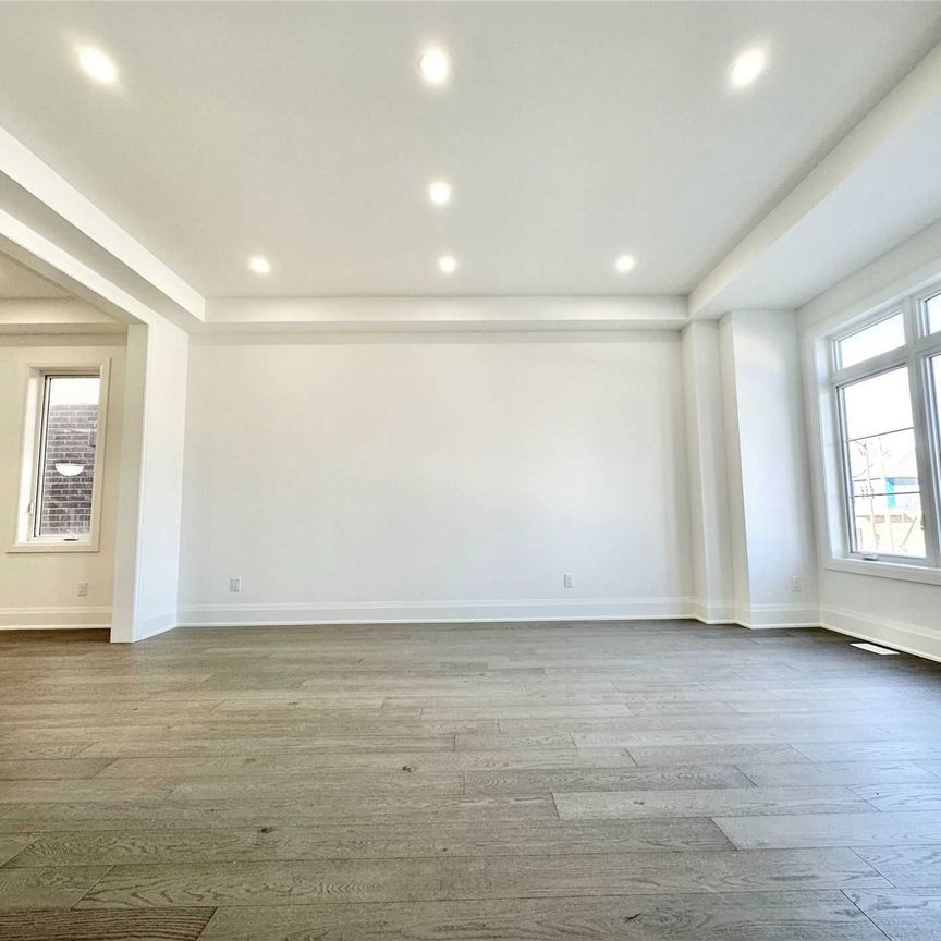 For Lease - 80 Silk Twist Drive, East Gwillimbury, Ontario - Photo 1