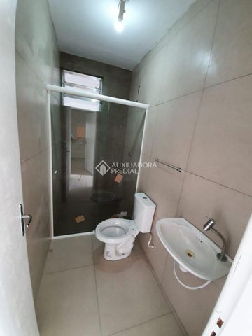 Casa com 2 quartos e 75m² para alugar em Moinhos de Vento, Canoas. - Photo 4