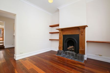 9 Paternoster Row, Pyrmont NSW 2009 - House For Rent | Domain - Photo 4