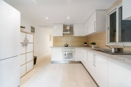 Central room in Colegiata - Photo 4