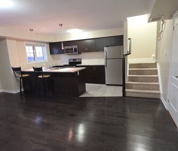 For Lease - 2441 GREENWICH Drive Unit# 96, Oakville, Ontario - Photo 4