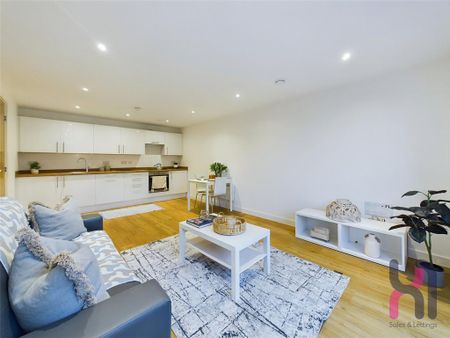 1 bedroom flat to rent - Photo 2