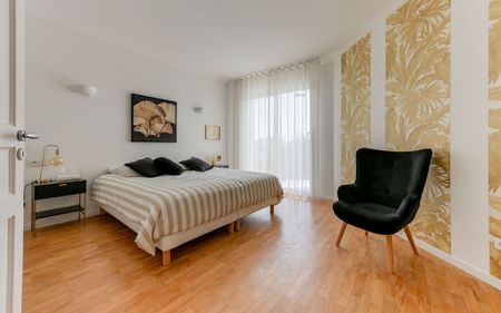Tout savoir sur cette maison dans le quartier Le-Perollier, à Écully - Photo 2