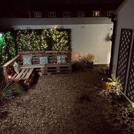 OX Living is proud to present this high-quality 7-bedroom co-living property, perfect for working professionals looking for stylish, stress-free living. Room 4 - Photo 3