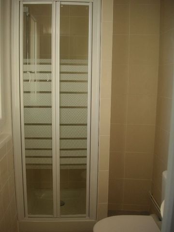 A louer appartement type F3 - Carentan - 2e étage - Photo 4