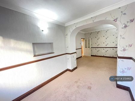 3 bedroom terraced house to rent - Photo 2