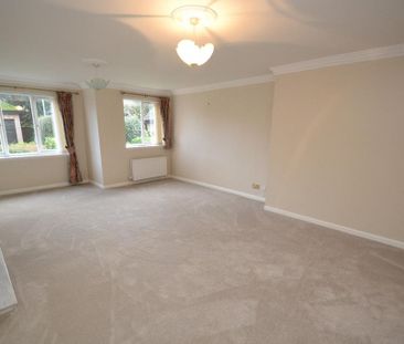 3 bedroom flat to rent - Photo 1