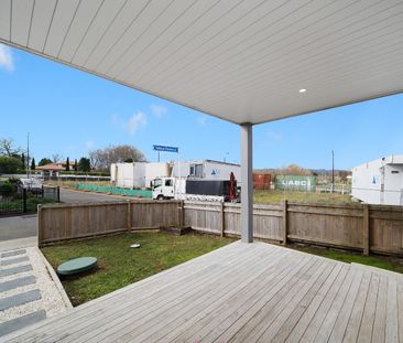 Nice and New in Opaheke - Photo 2