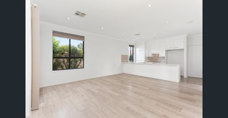 Modern Low-Maintenance Living in Prime Richmond Location - Photo 2