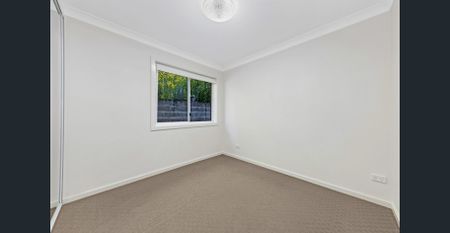 Prime Location, Near-New Granny Flat with Gas Cooking - Photo 2