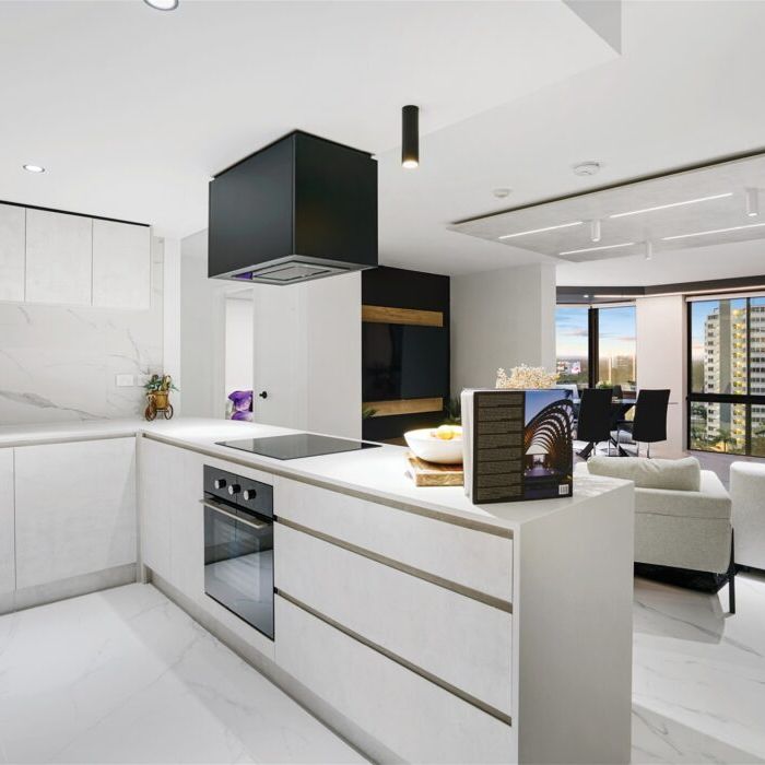 WOW fully refurbished fully furnished 3 bedroom unit - Photo 1