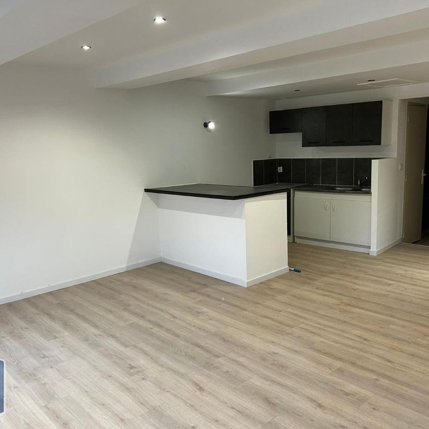Location Appartement 5 pièces 105m² CLERMONT L HERAULT 34800 - Photo 1