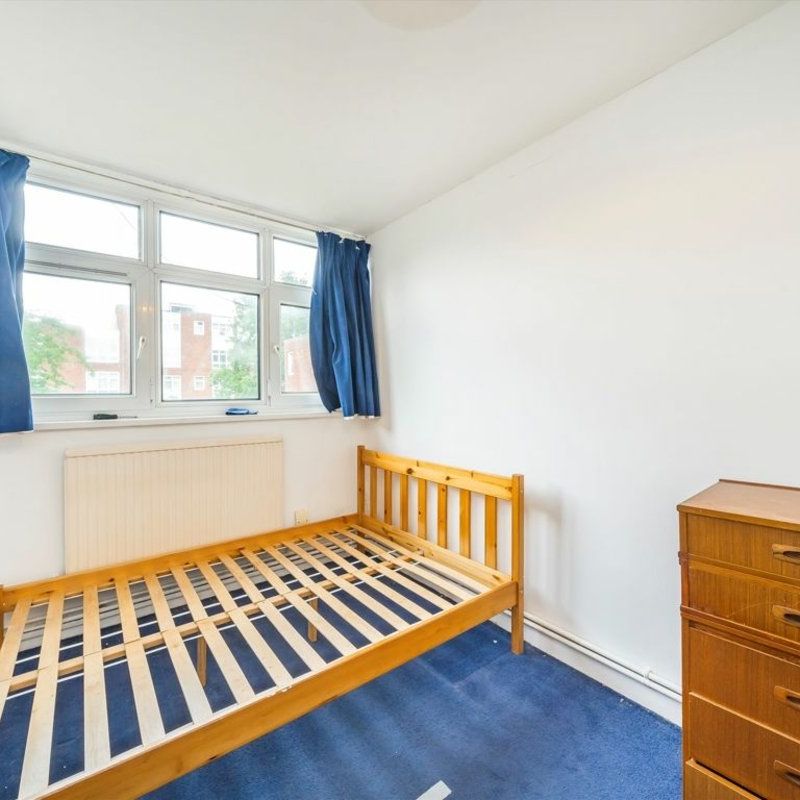 Woking Close, SW15, London - Photo 1