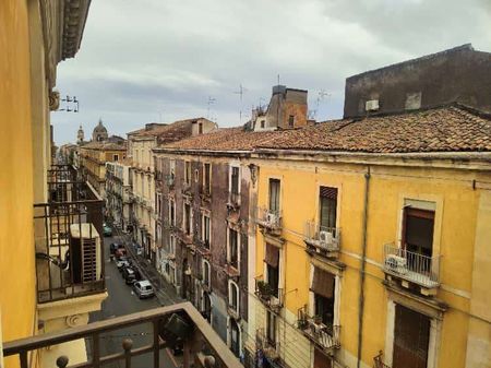 Catania centro, via vittorio emanuele, 120 mq, arredato - Photo 5