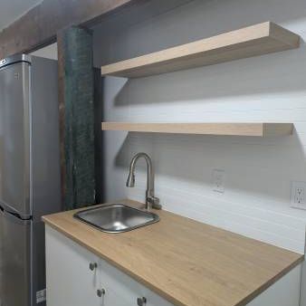 Exposed Beam Studio - Brand New - Vancouver East - Avail Now or Jan 1 - Photo 4