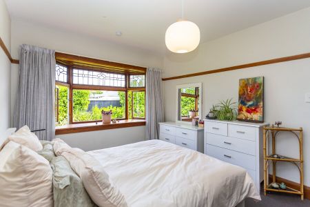 Lovely 3-bedroom character home! - Photo 5