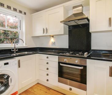 3 bedroom terraced house to rent - Photo 6