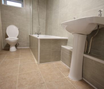 36A Central Avenue, Bangor, BT20 3AW - Photo 4