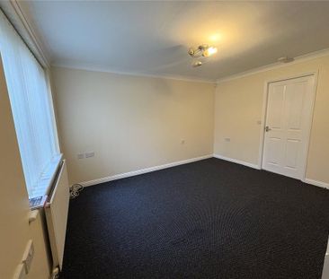 2 bedroom semi-detached house to rent - Photo 4