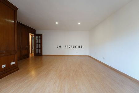 Piso de alquiler en Pascual I Genis, Sant Francesc - Photo 2