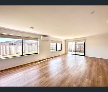 3 Lindberg Street, Manor Lakes, Vic 3024 - Photo 5