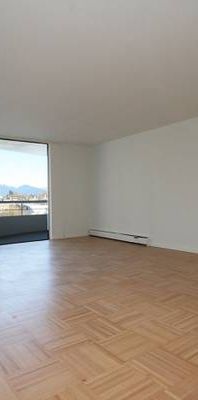 Kerrisdale | Spacious 2 bed 2 bath w/ insuite laundry @ David Craig - Photo 1