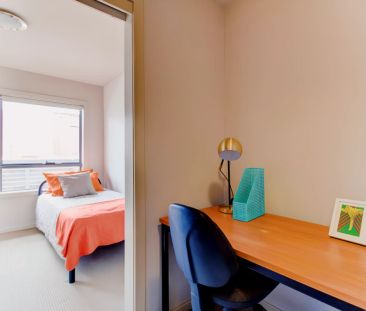 Extra Large 1 Bedroom - Photo 3