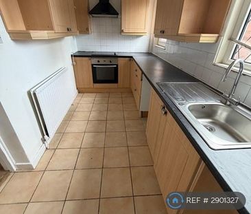 2 bedroom terraced house to rent - Photo 3