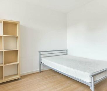 2 Bed Flat, Chichester Road South, M15 - Photo 5