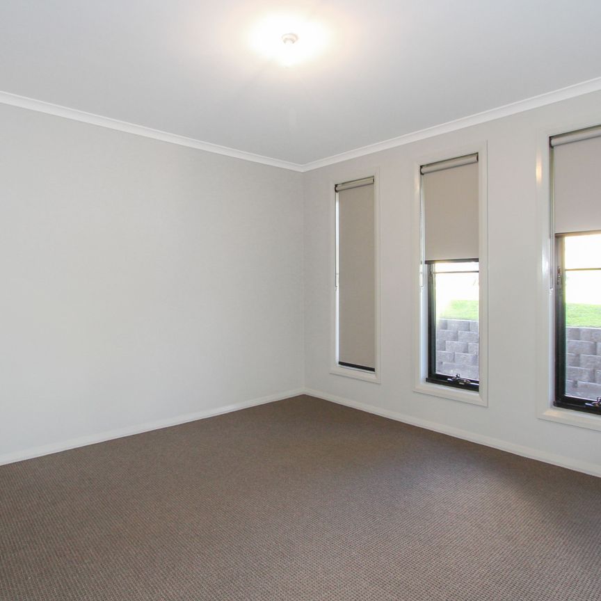 Large Family Home - Photo 1