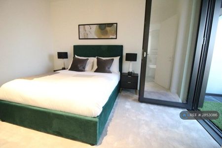 2 bedroom flat to rent - Photo 4