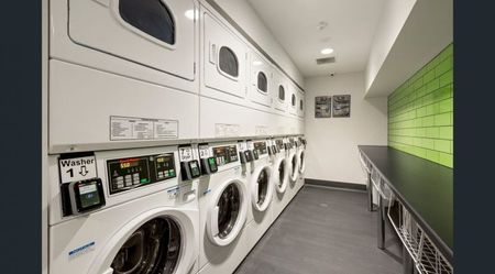 CENTRAL LEAFY CARLTON LOCATION! - Photo 3