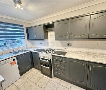 2 bedroom semi-detached house to rent - Photo 5