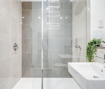 Room in a Shared Flat, Oval Road, NW1 - Photo 1