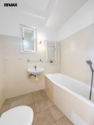 Pronájem bytu 1+kk v osobním vlastnictví 26 m², Praha 2 - Nové Město - Photo 4