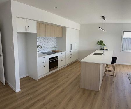Large home ready to move in - Photo 5