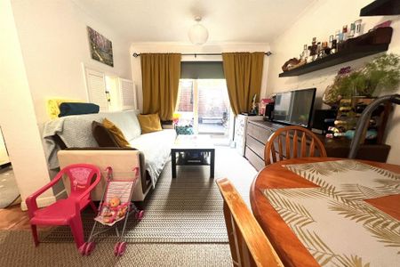 1 bedroom terraced house to rent - Photo 2