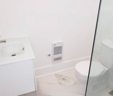 For Lease - 784 College Street Unit# 3rd Floor, Toronto, Ontario - Photo 6