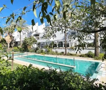 Alquiler de piso en Calle Valle De Somiedo, 1 - Photo 2