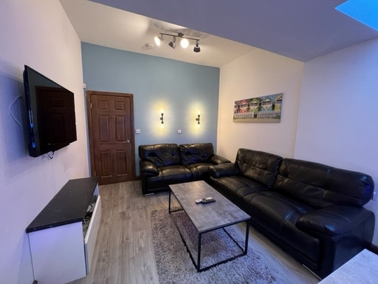 175 Tiverton Road - Photo 1