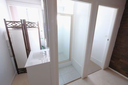 3 Bedroom Apartment - Photo 5